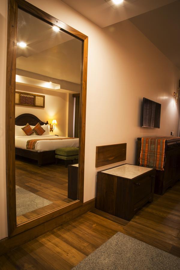 เดอะ คุวาหติ แอดเดรส บาย เซ็นเตอร์พอยต์ Hotel กูวาฮาติ ภายนอก รูปภาพ